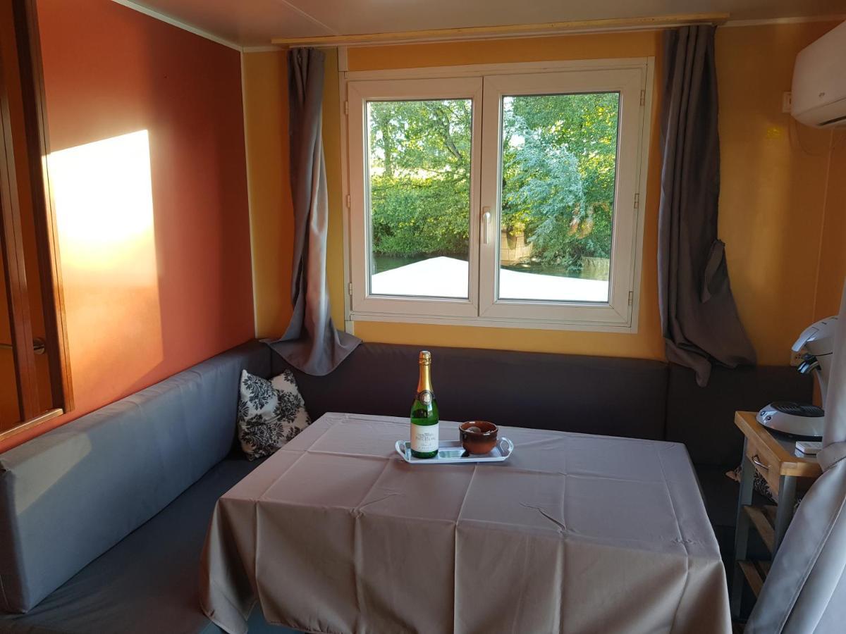 Cottage Flottant Saint Jean De Losne Option Jacuzzi Exterior foto